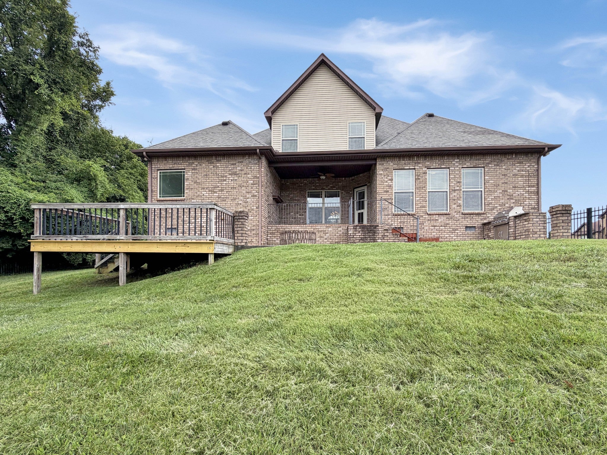 3512 Martins Woods Ln