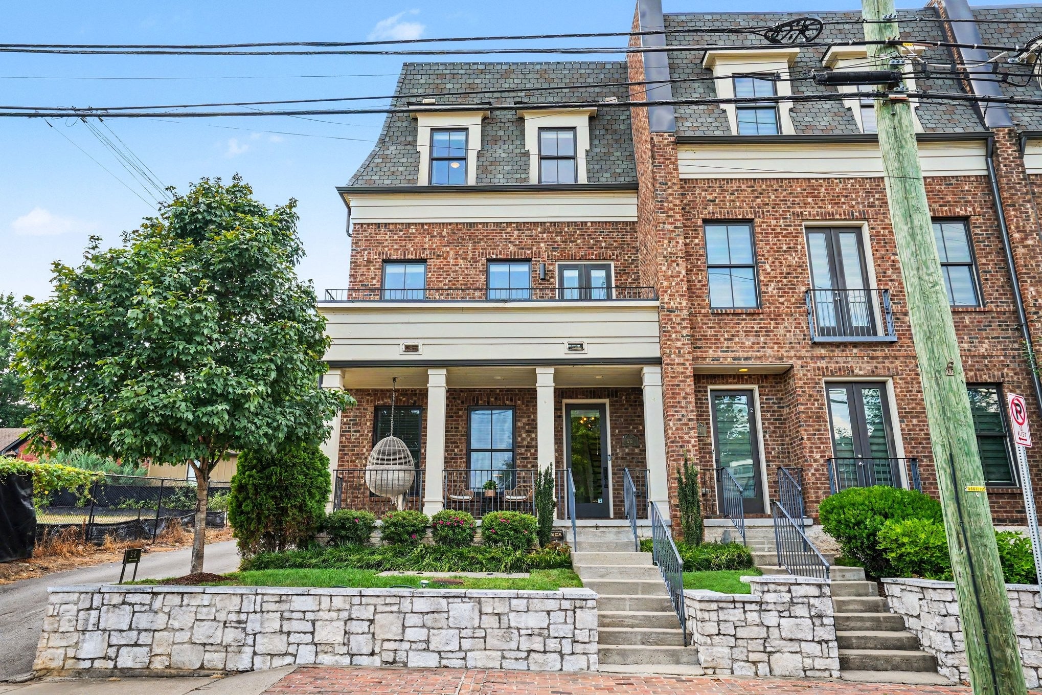 3.0-bed rental at 1313 5th Ave N 1