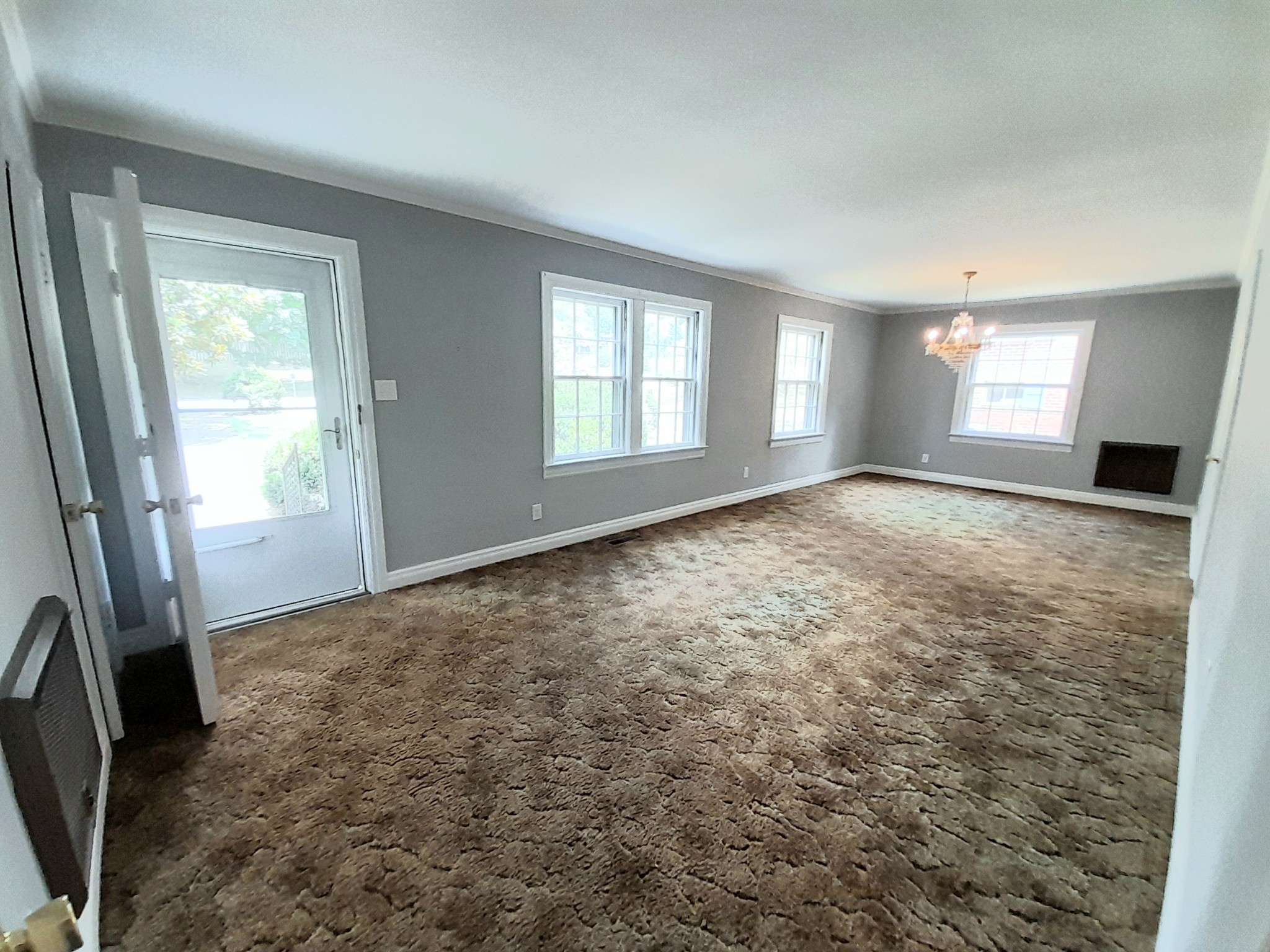 1022 Rolling Fields Cir
