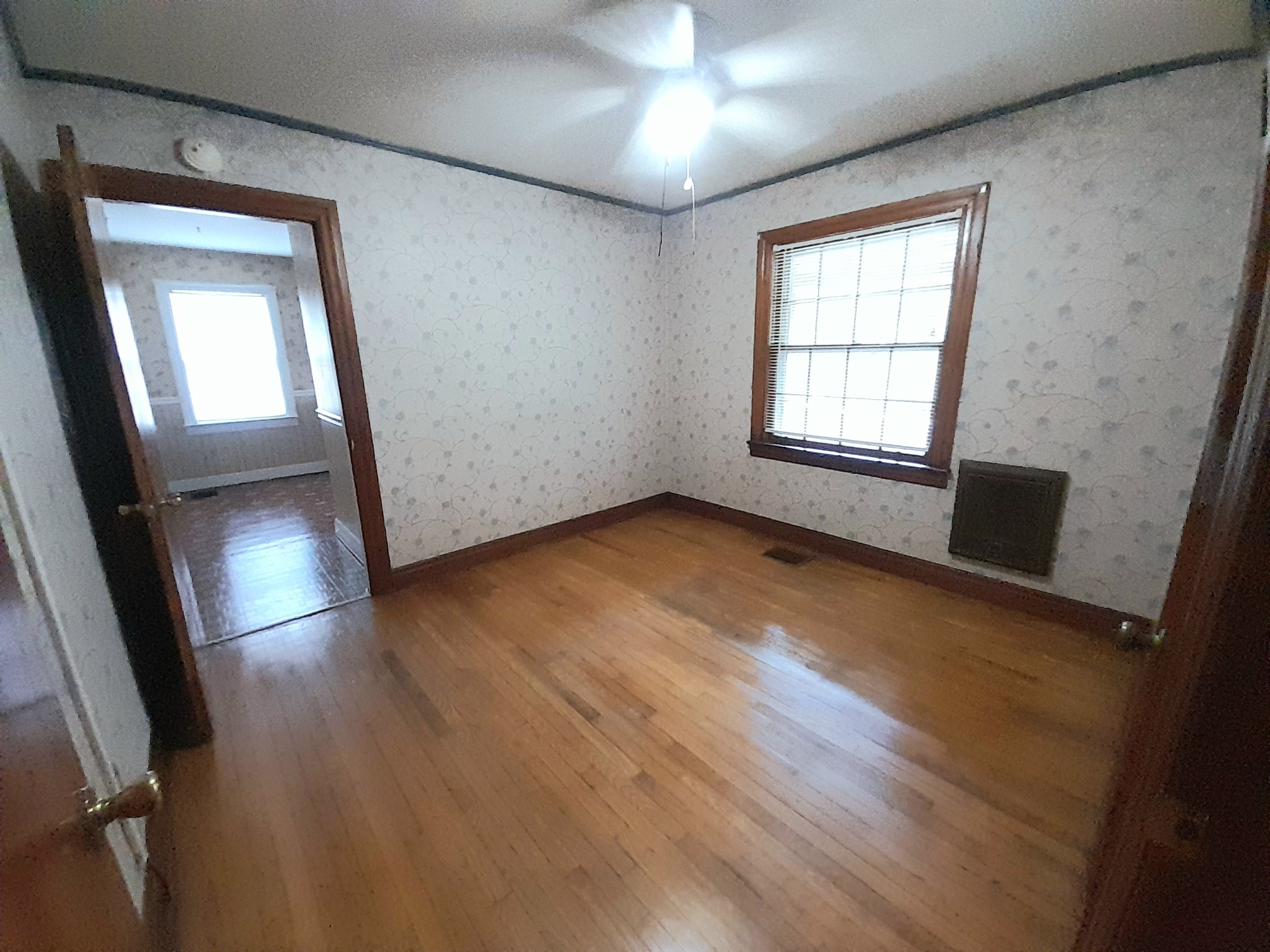 1022 Rolling Fields Cir
