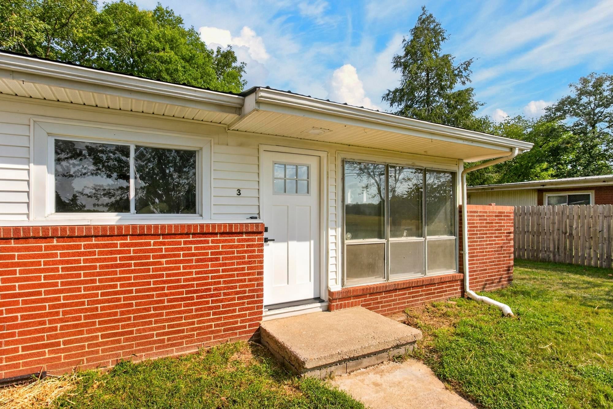 150 Pembroke Oak Grove Rd