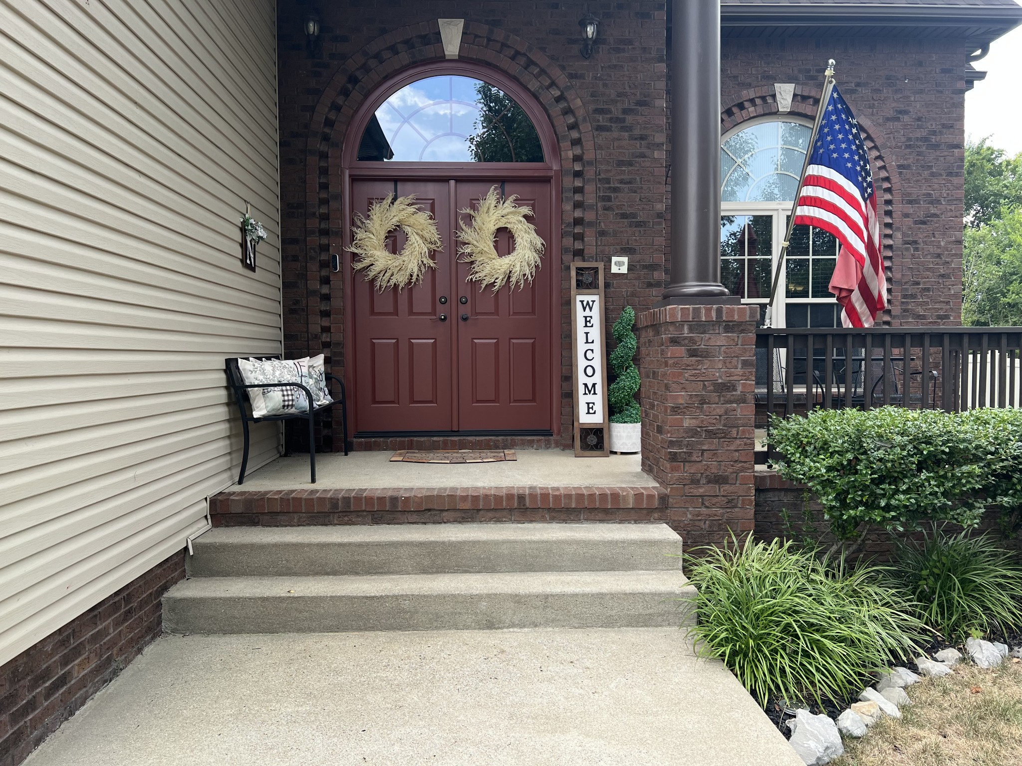732 Cavalier Dr
