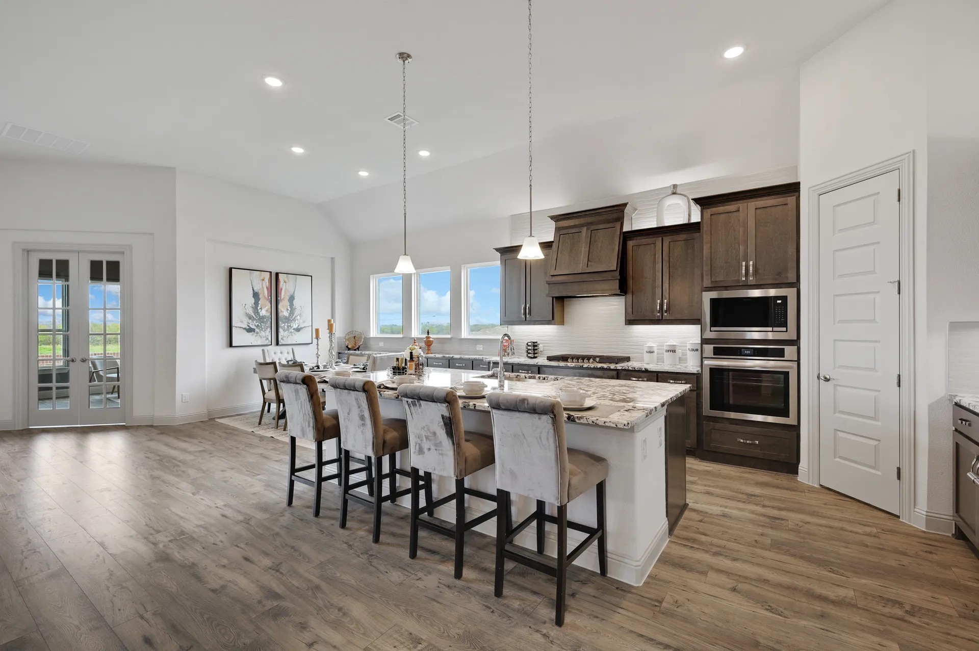 7261 Fairlawn Drive