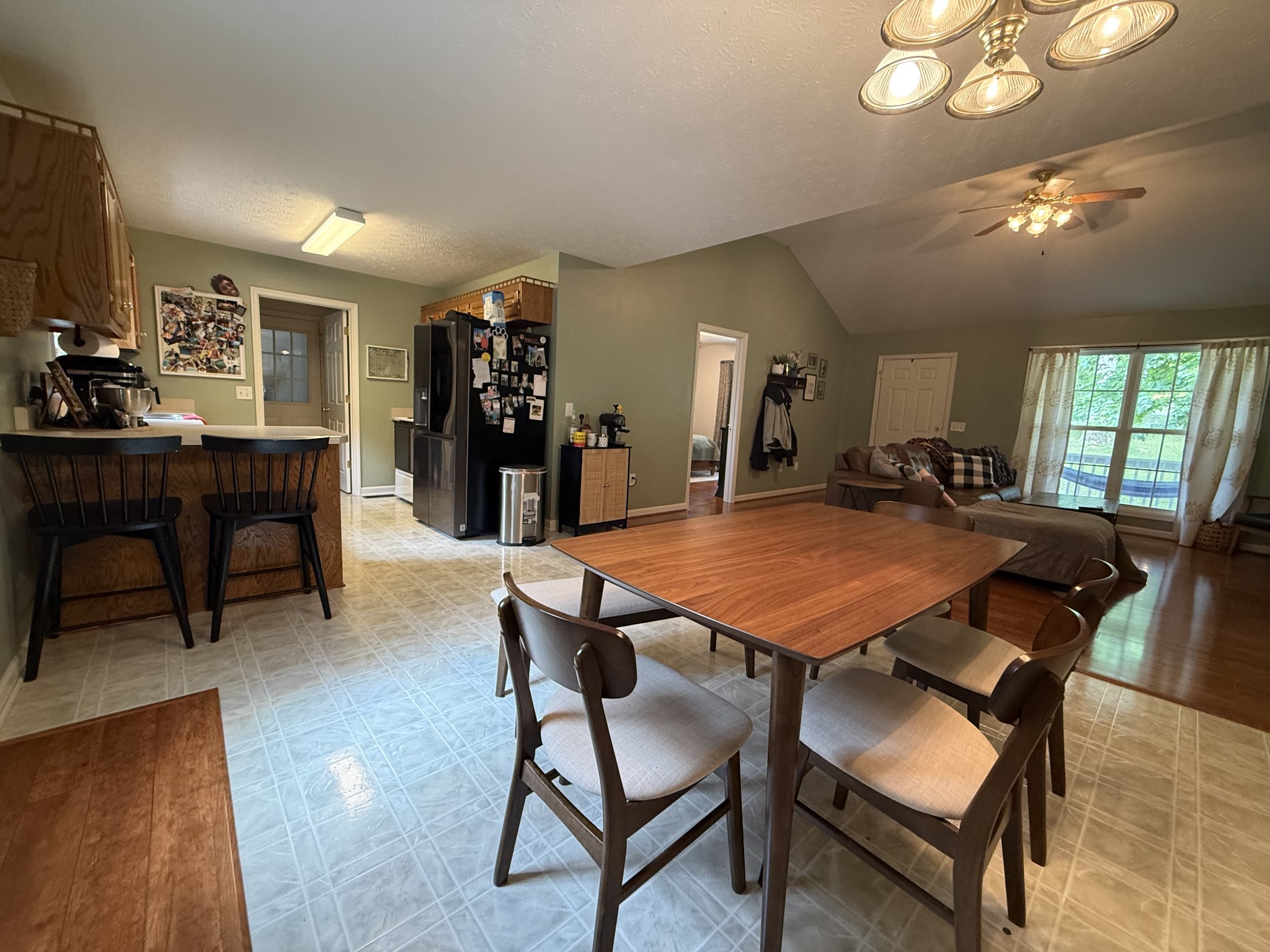 240 Brown Ln
