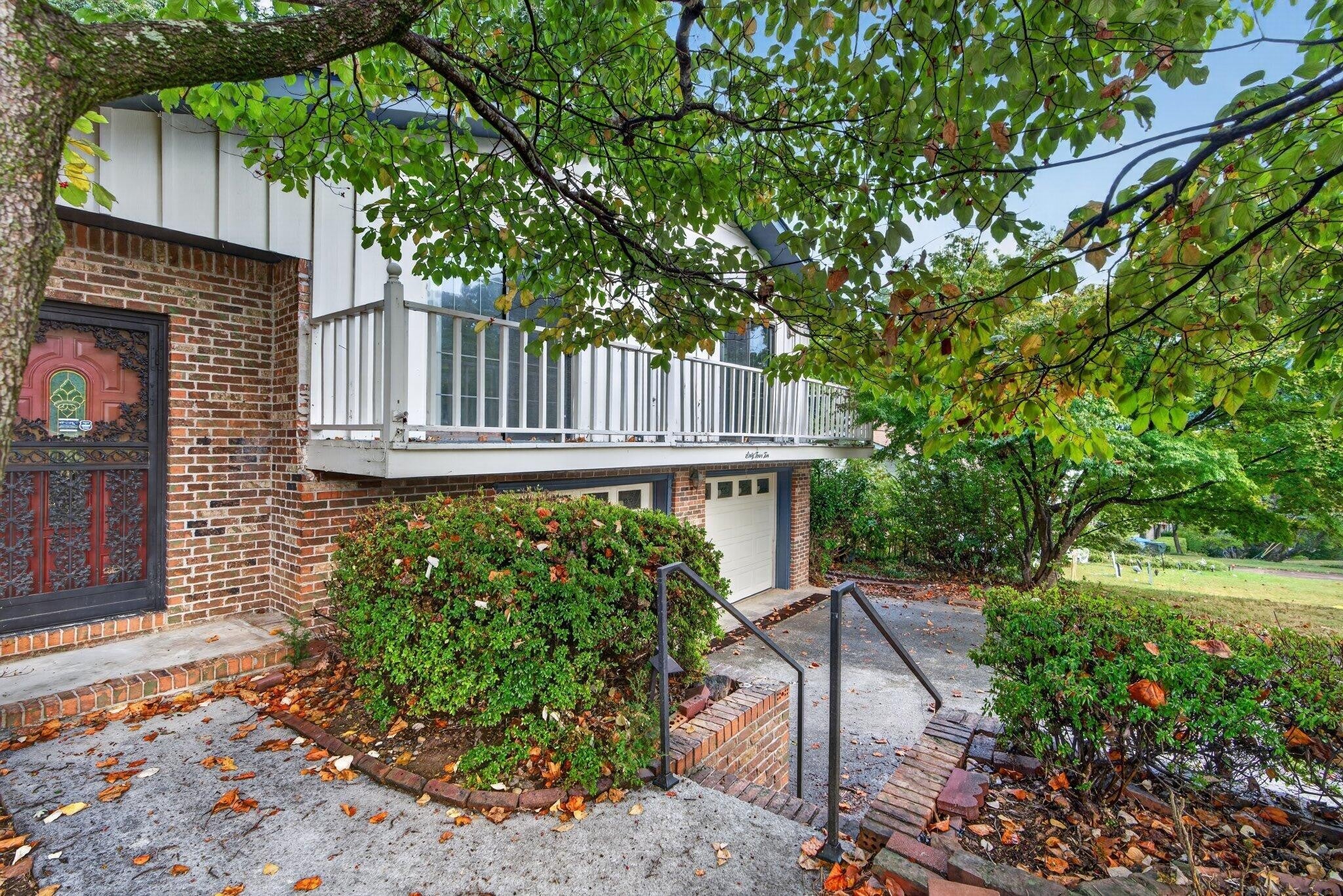 6410 Ridge Lake Road