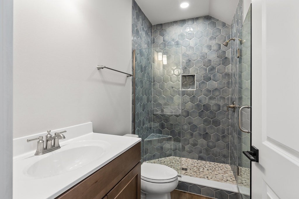 353 Reddenwood Road