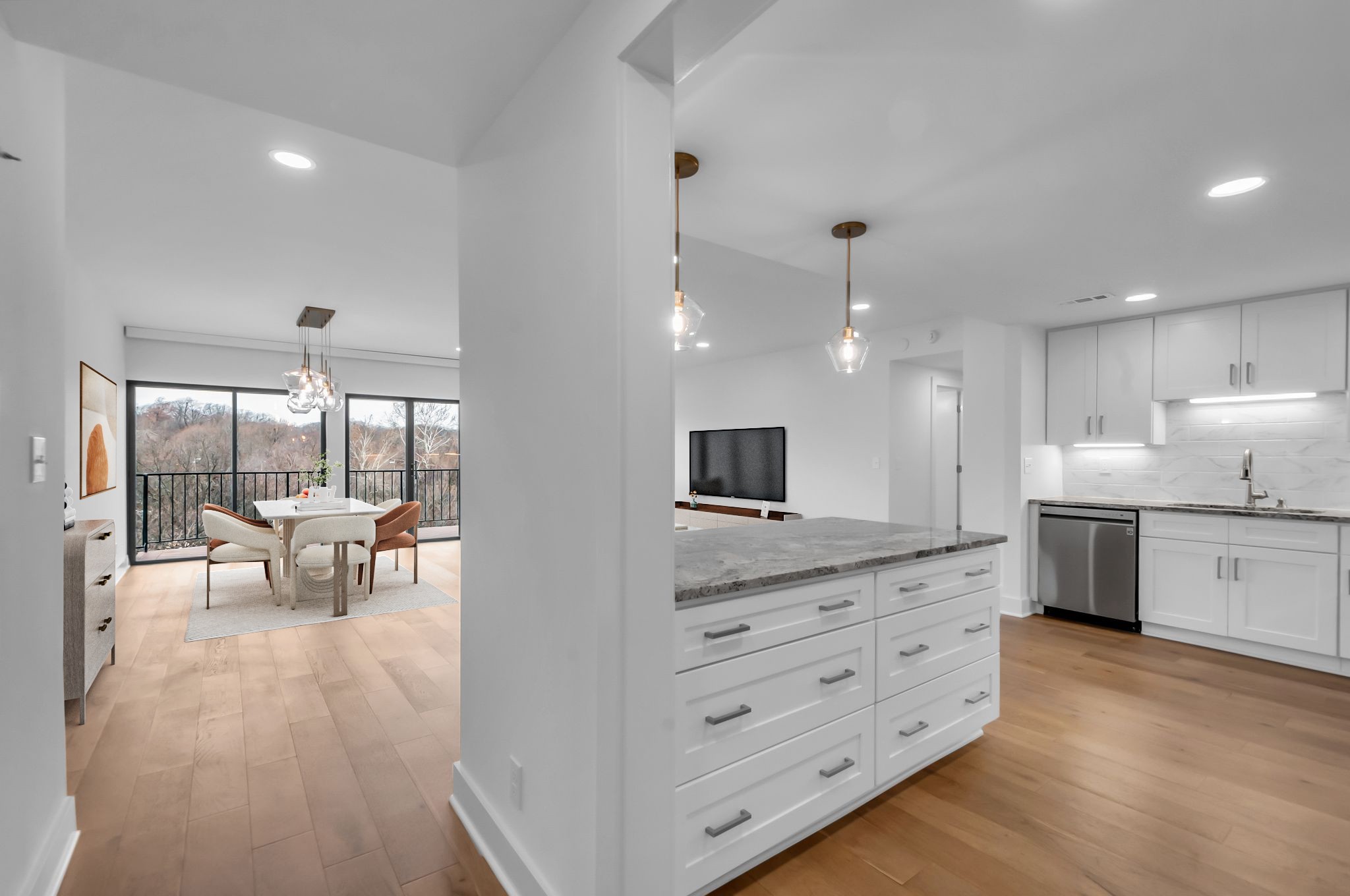 6666 Brookmont Ter 707