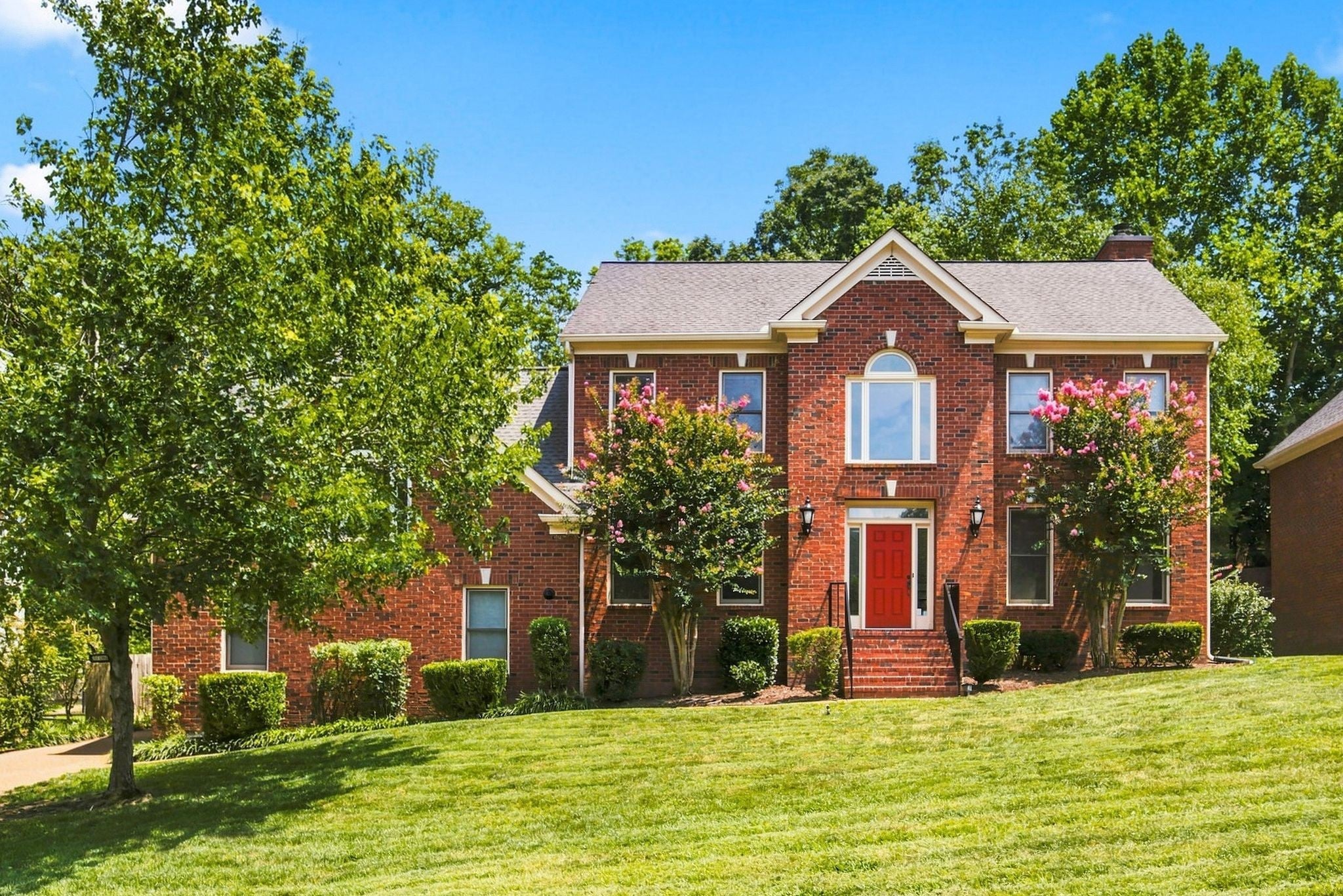 8009 Montcastle Dr