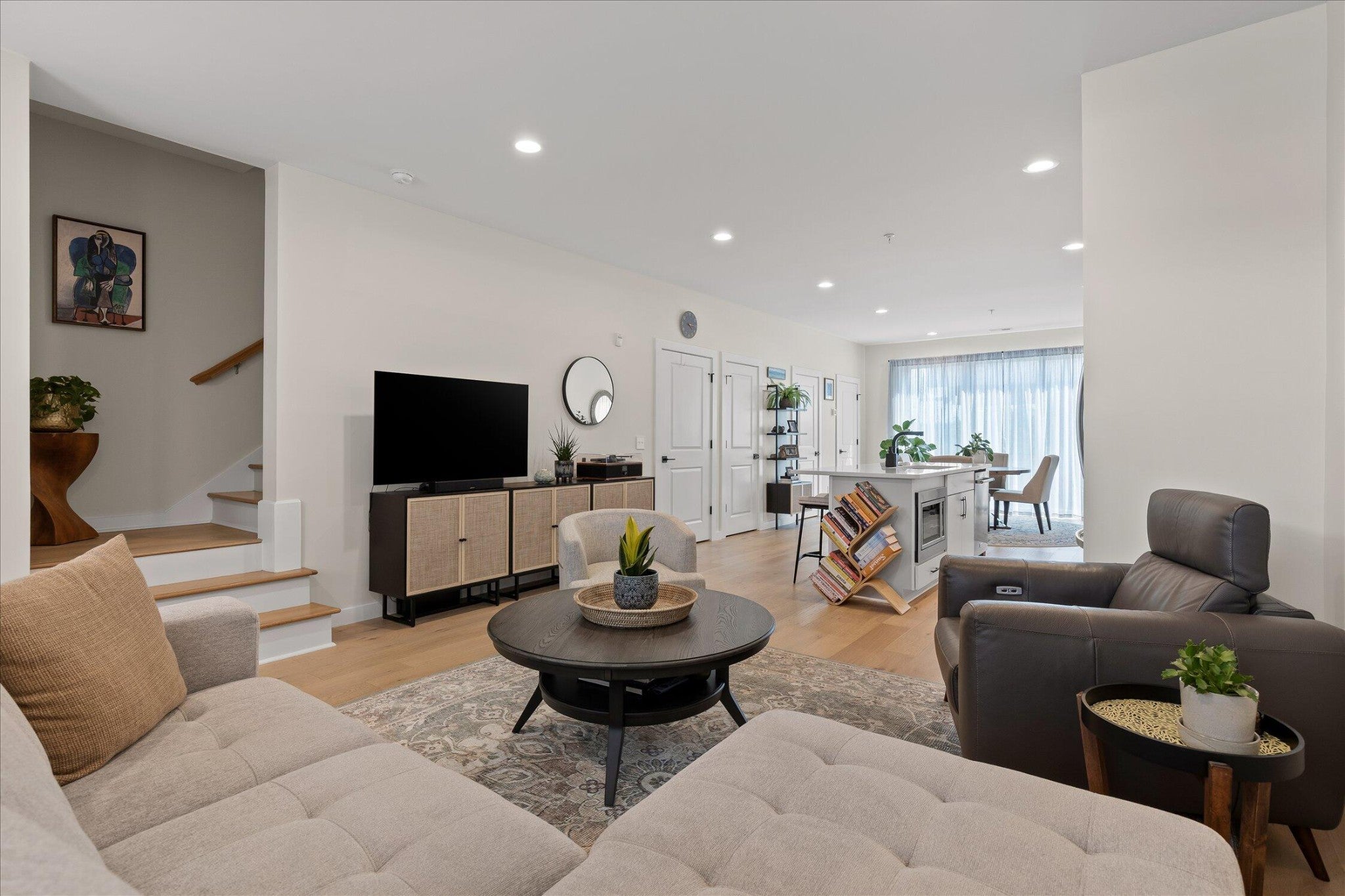 895 Cherokee Boulevard 105