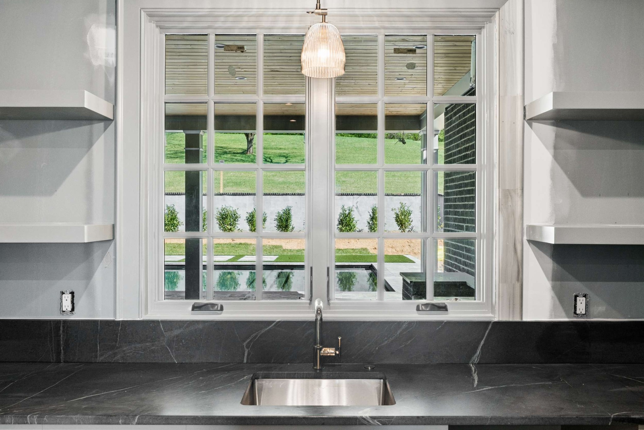 692 Legends Crest Dr