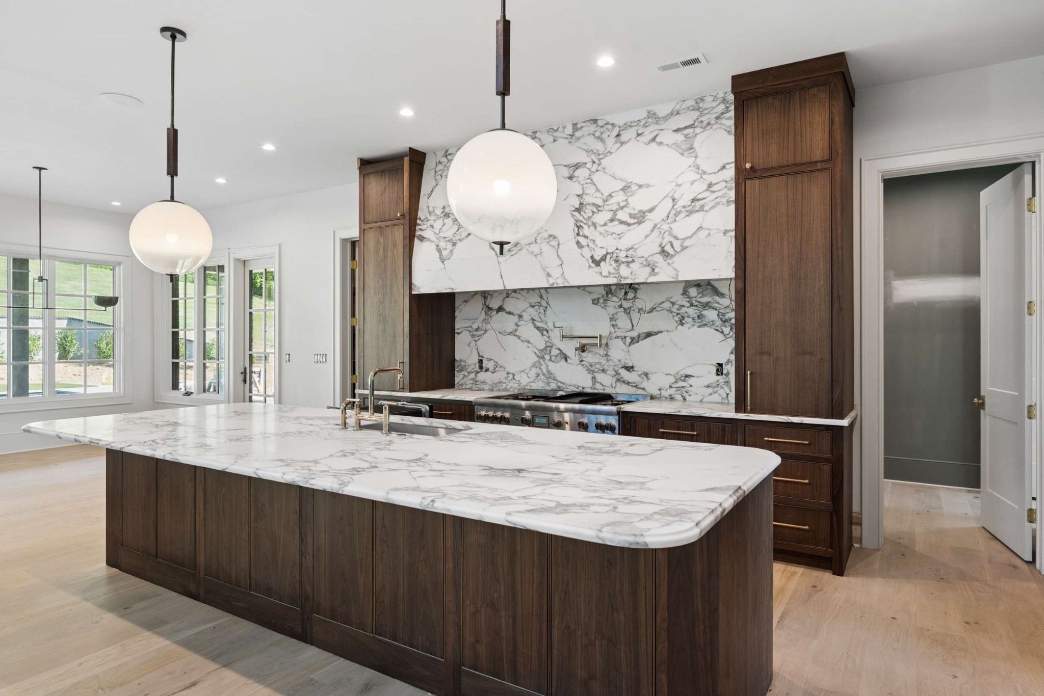 692 Legends Crest Dr