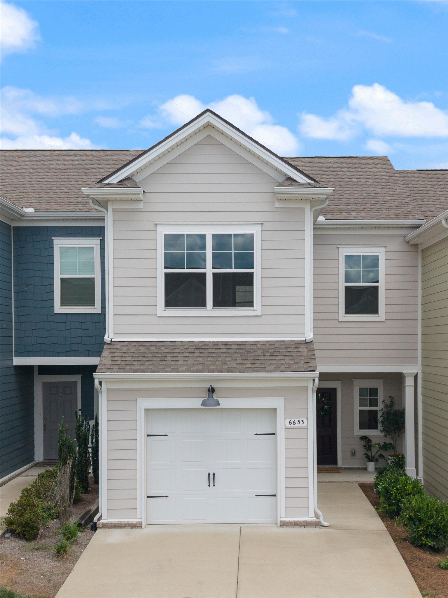 6633 Hanworth Trce