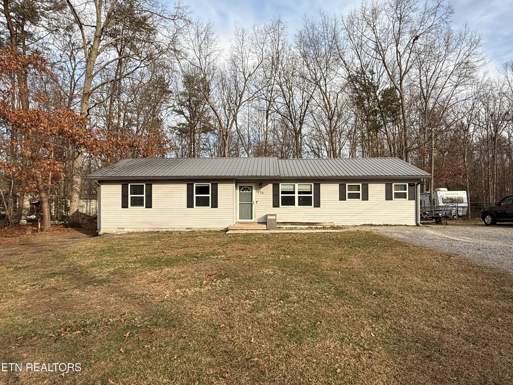 1070 N Shady Lane Loop