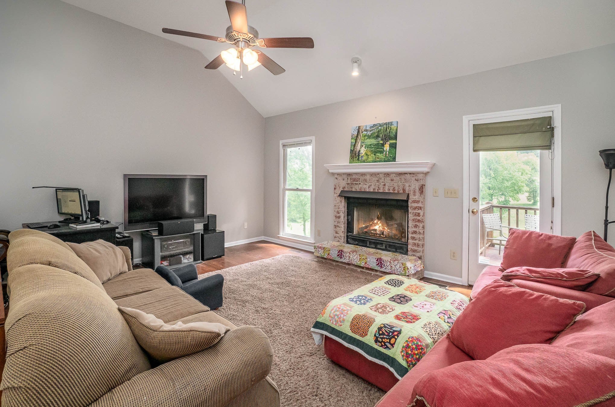 4446 Pratt Ln