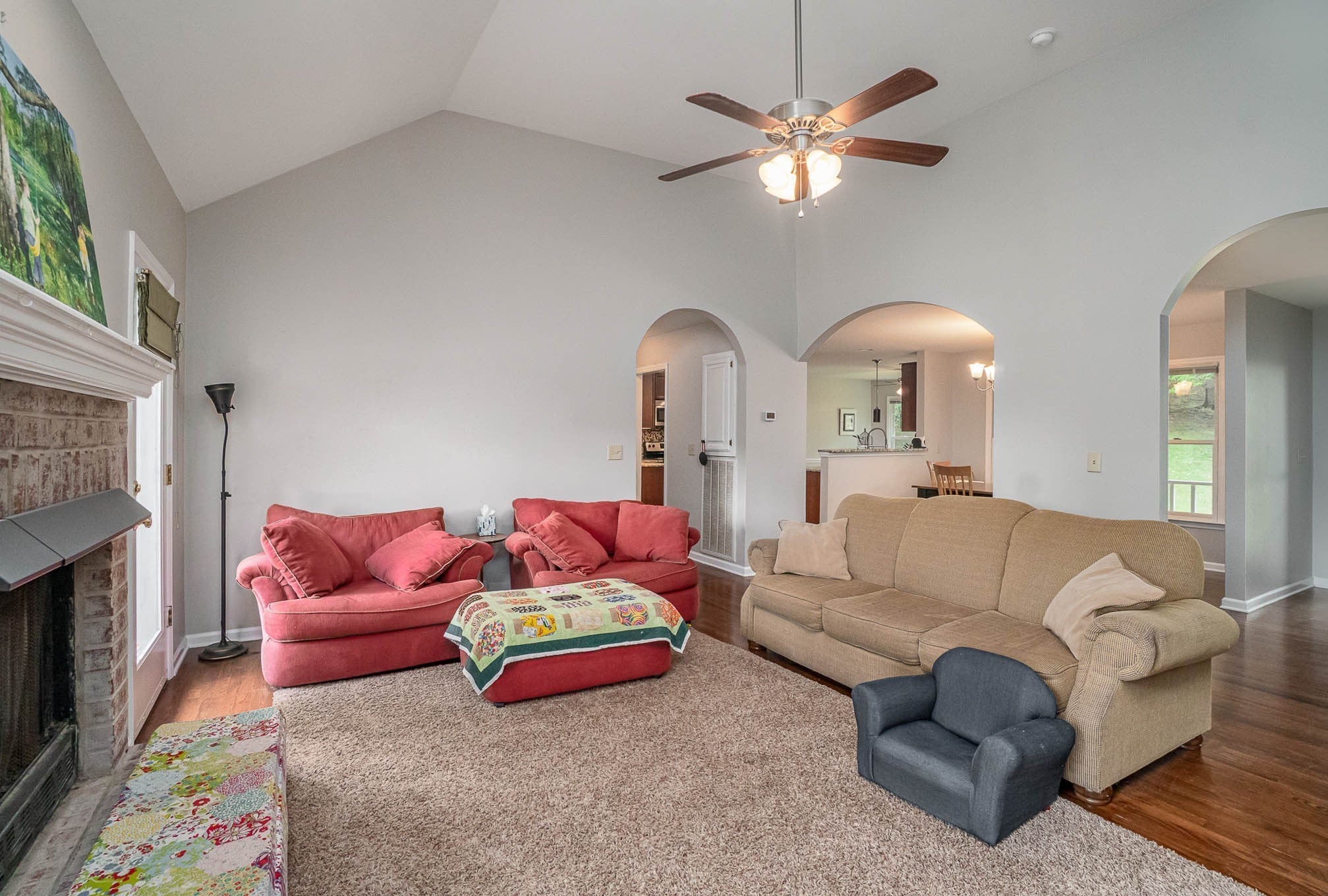 4446 Pratt Ln