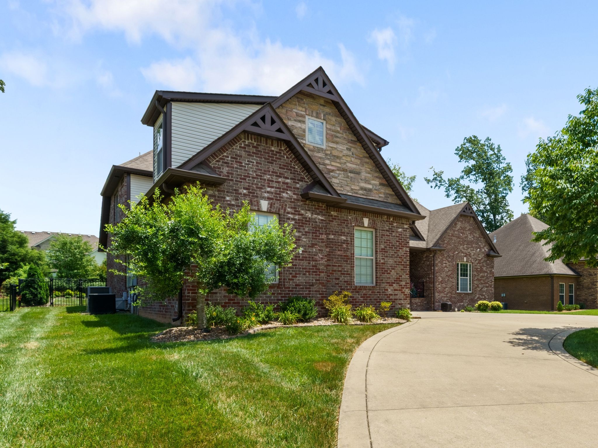 2955 Prince Dr