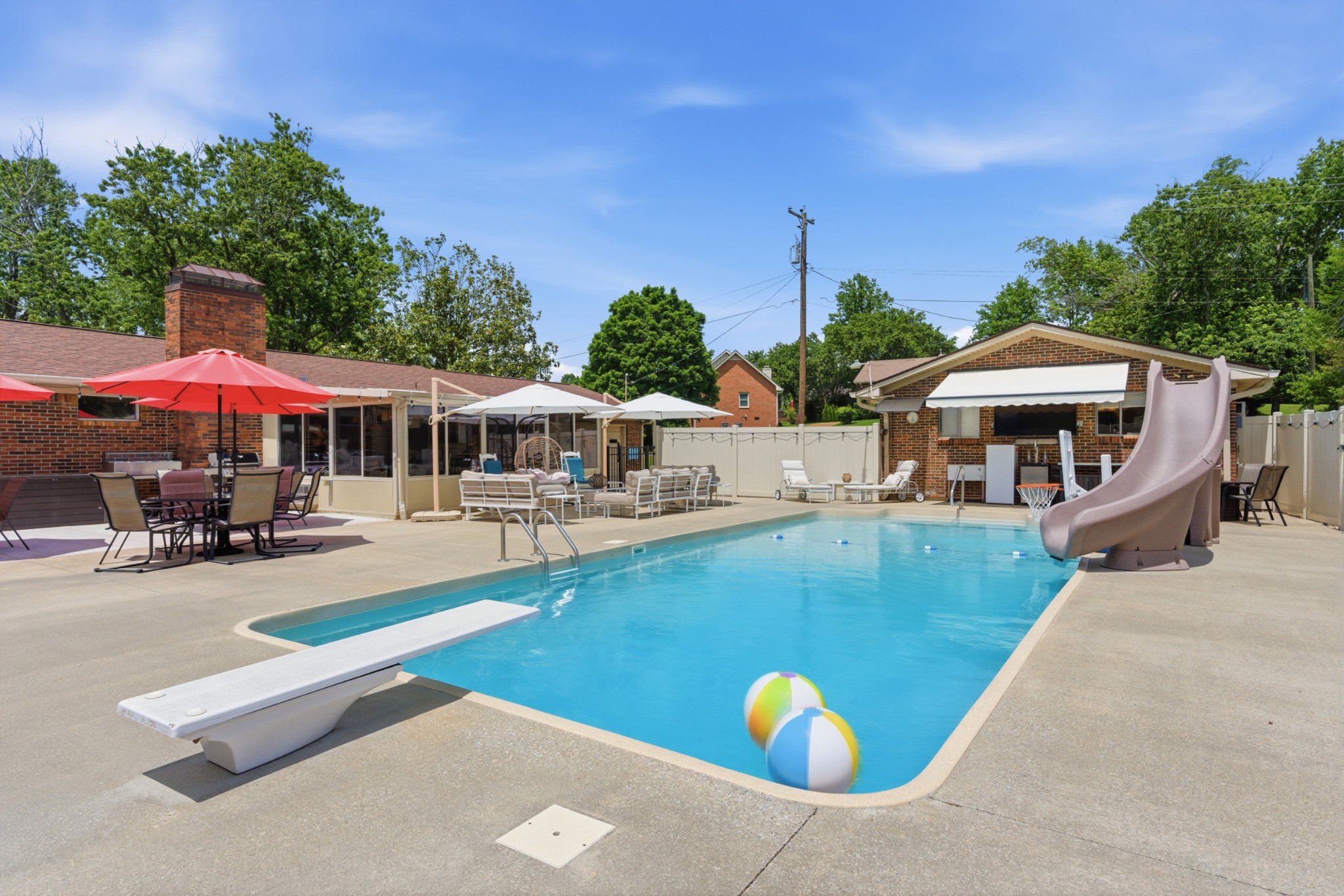 509 Mason Ln