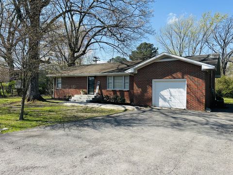 1113 Bond St Manchester TN 37355