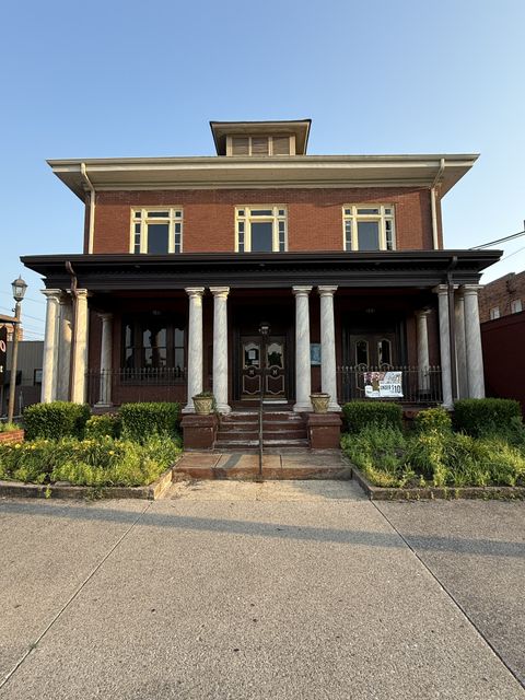 114 E College St Murfreesboro TN 37130