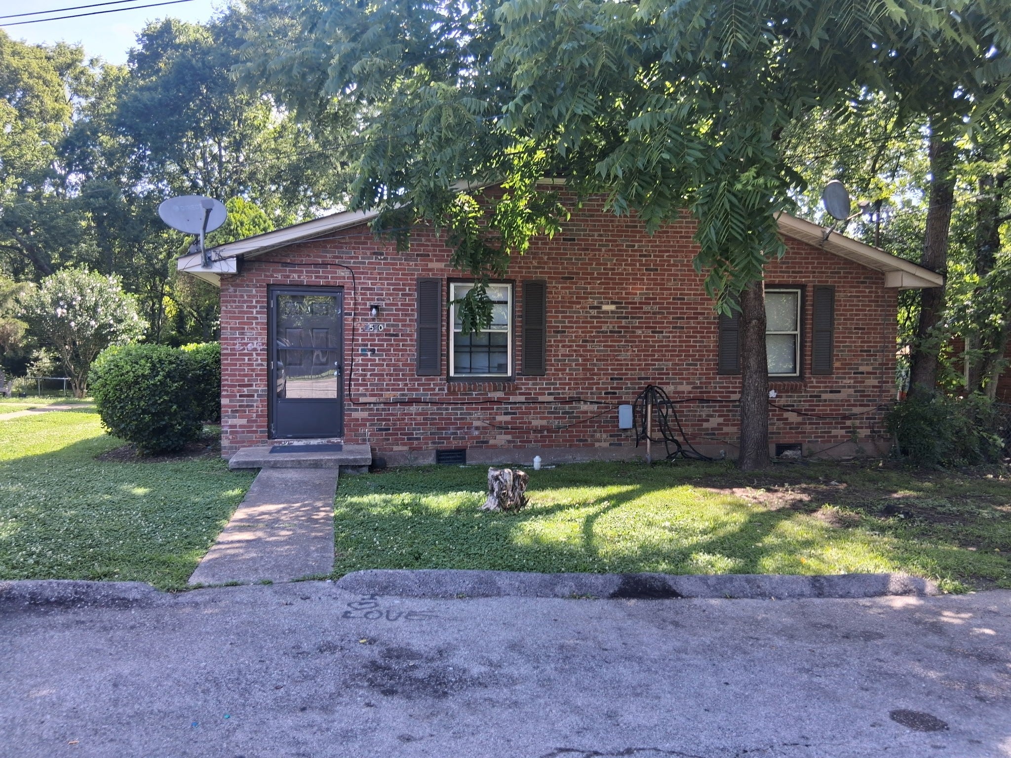 listing at 2540 Glenrose Ave, Nashville