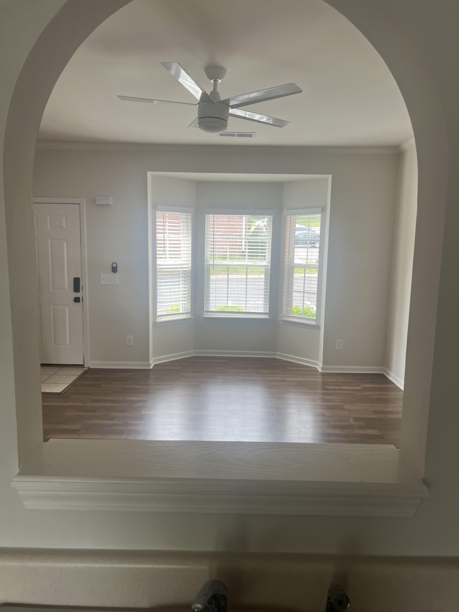 1101 Downs Blvd 77