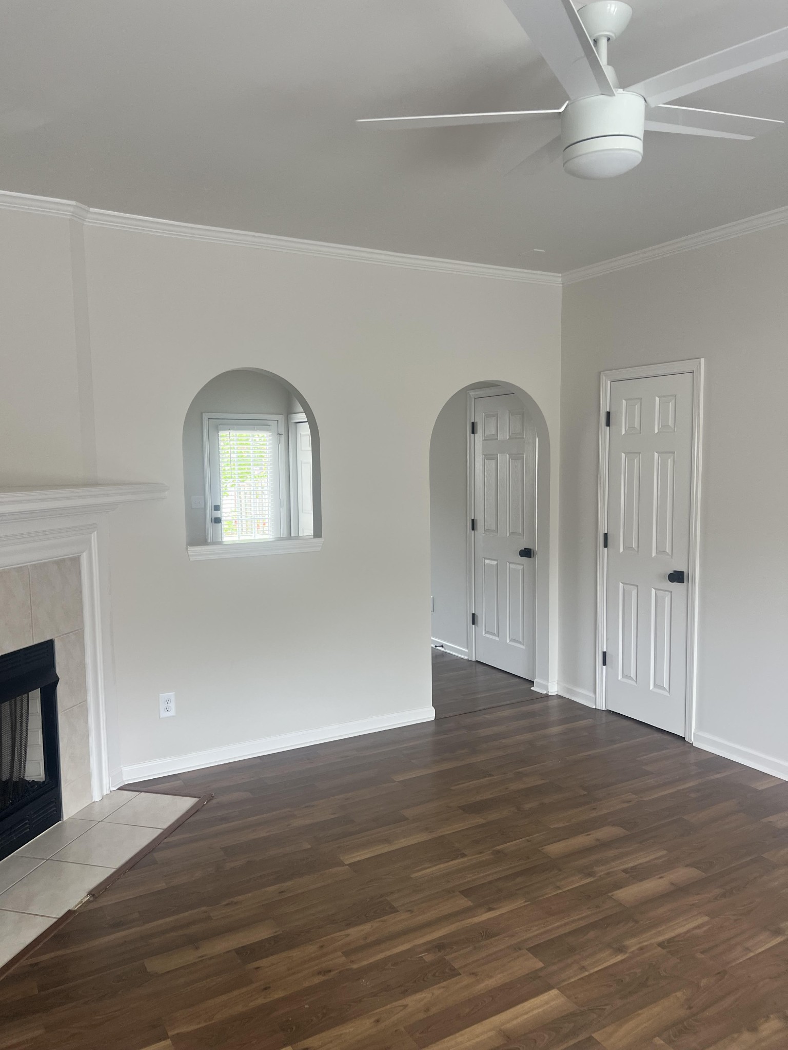 1101 Downs Blvd 77