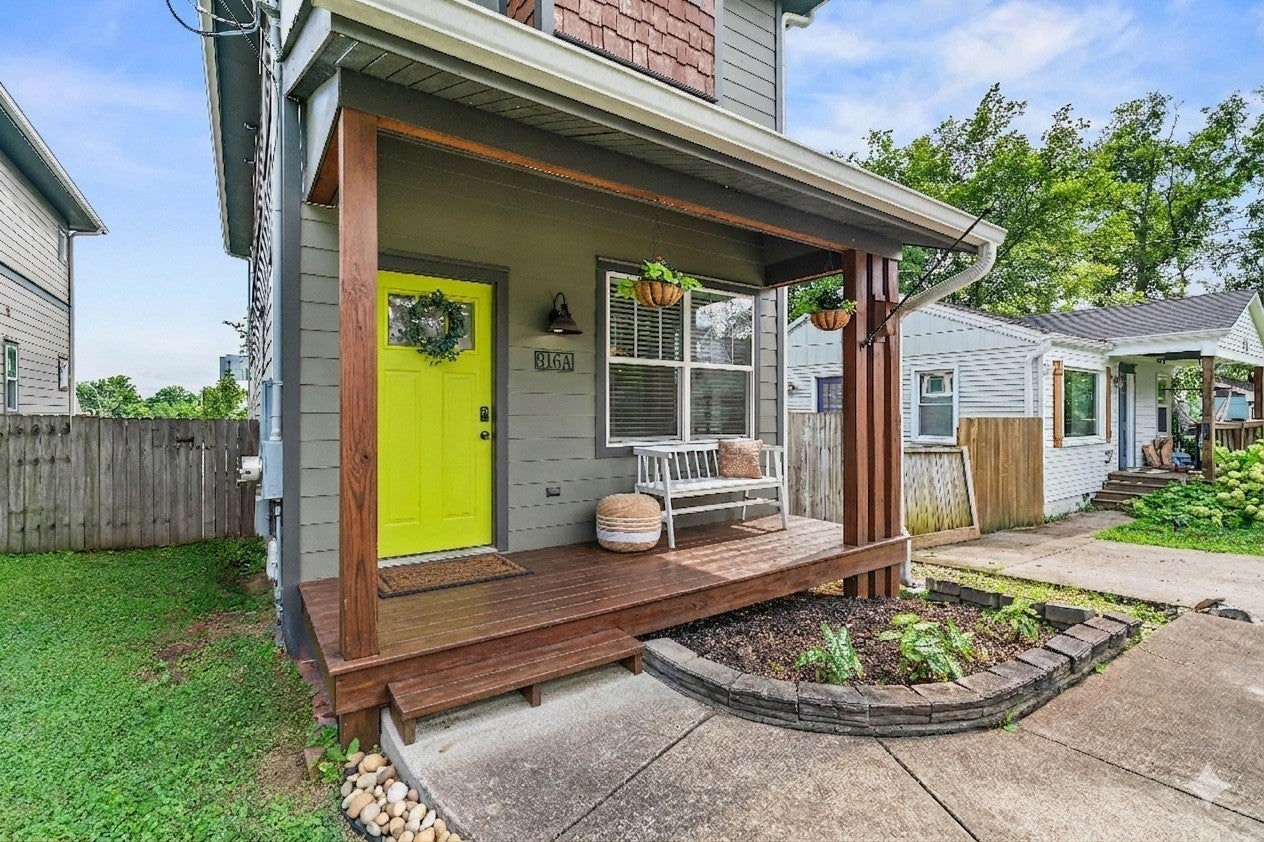 916A Thomas Ave