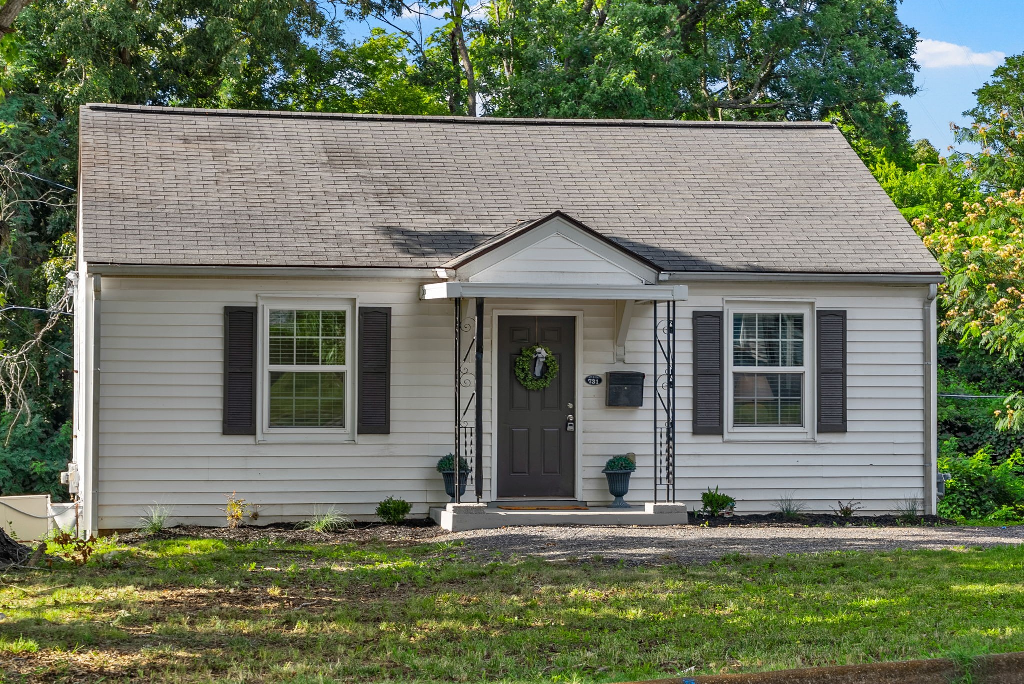 731 Woodmont Blvd