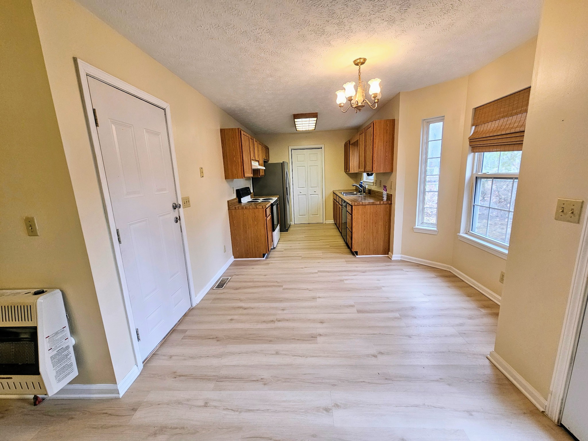 148 Chelsea Dr