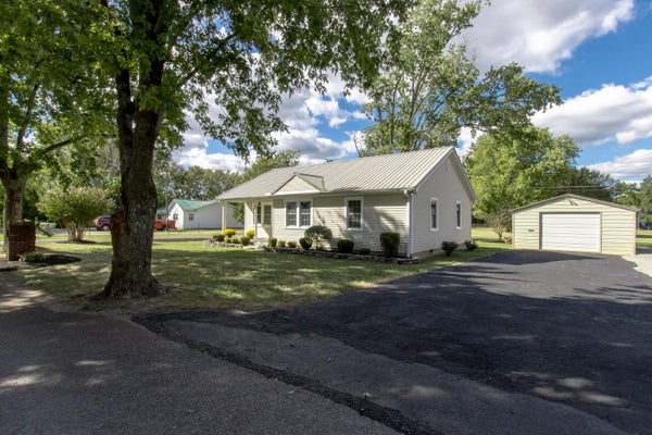 1705 E PITTS LN, MURFREESBORO, TN 37130 - Image 72cf1f37450c092ca3255e63a7deb9dc/4222679228