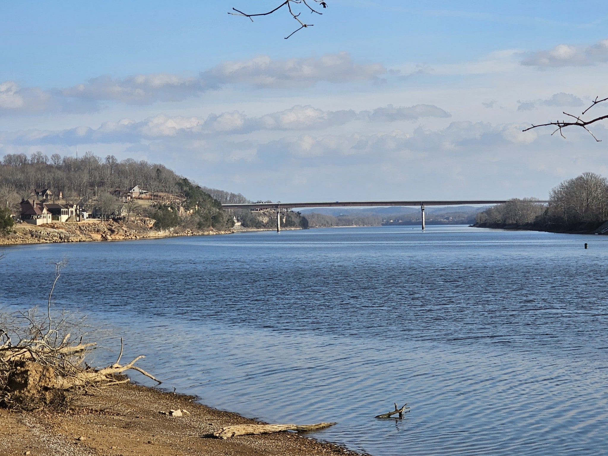 4 Island View Dr