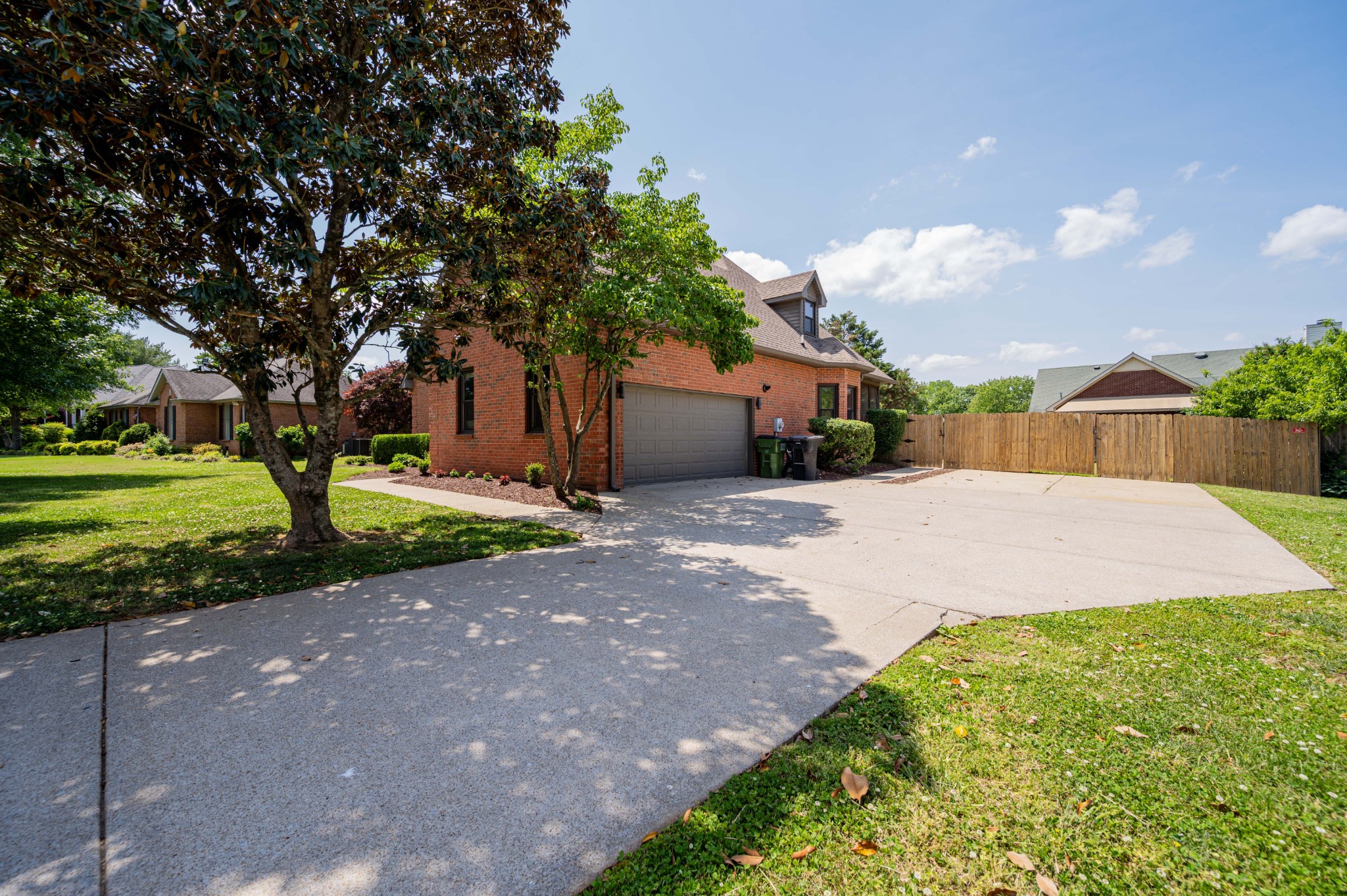 2815 Bowers Ln