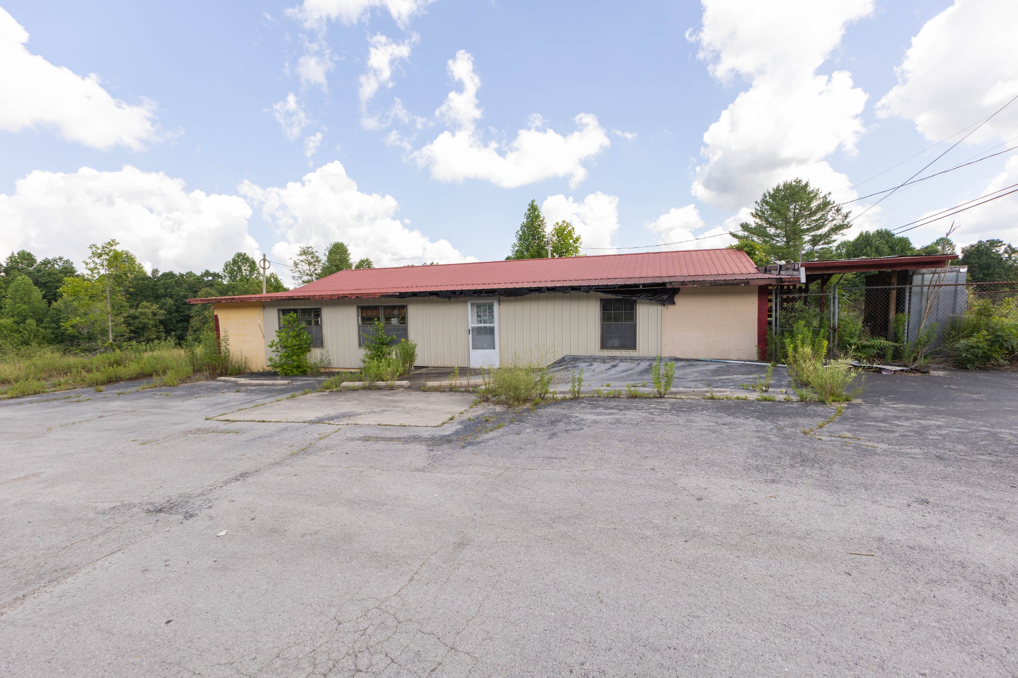 10125 Crossville Hwy