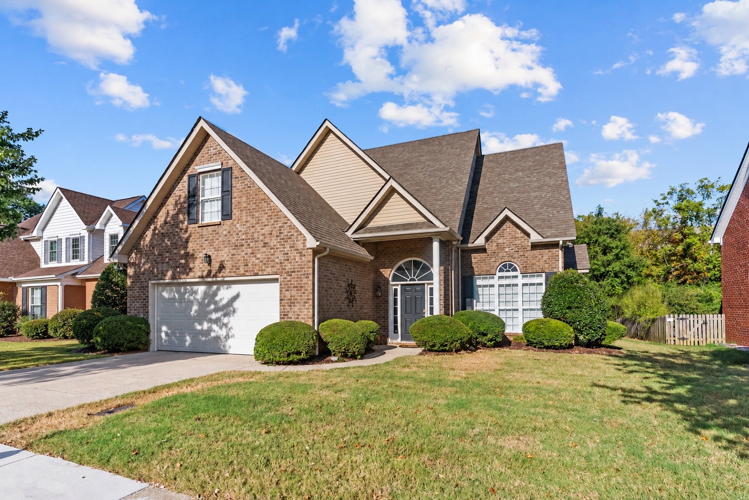 6936 Sunnywood Dr, Nashville TN 37211 5-bed home, photo 2 of 36