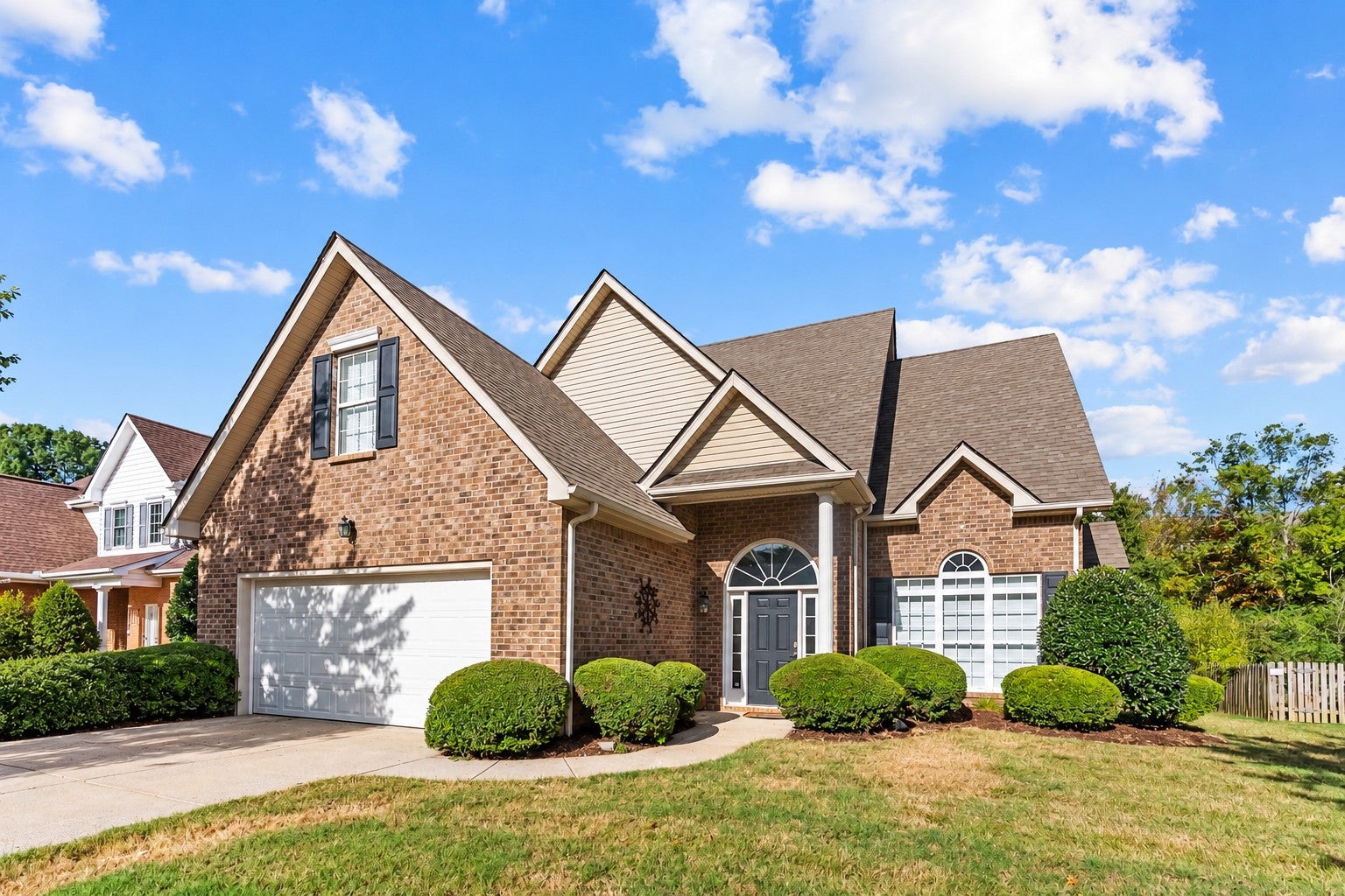 6936 Sunnywood Dr, Nashville TN 37211 5-bed home, photo 3 of 36