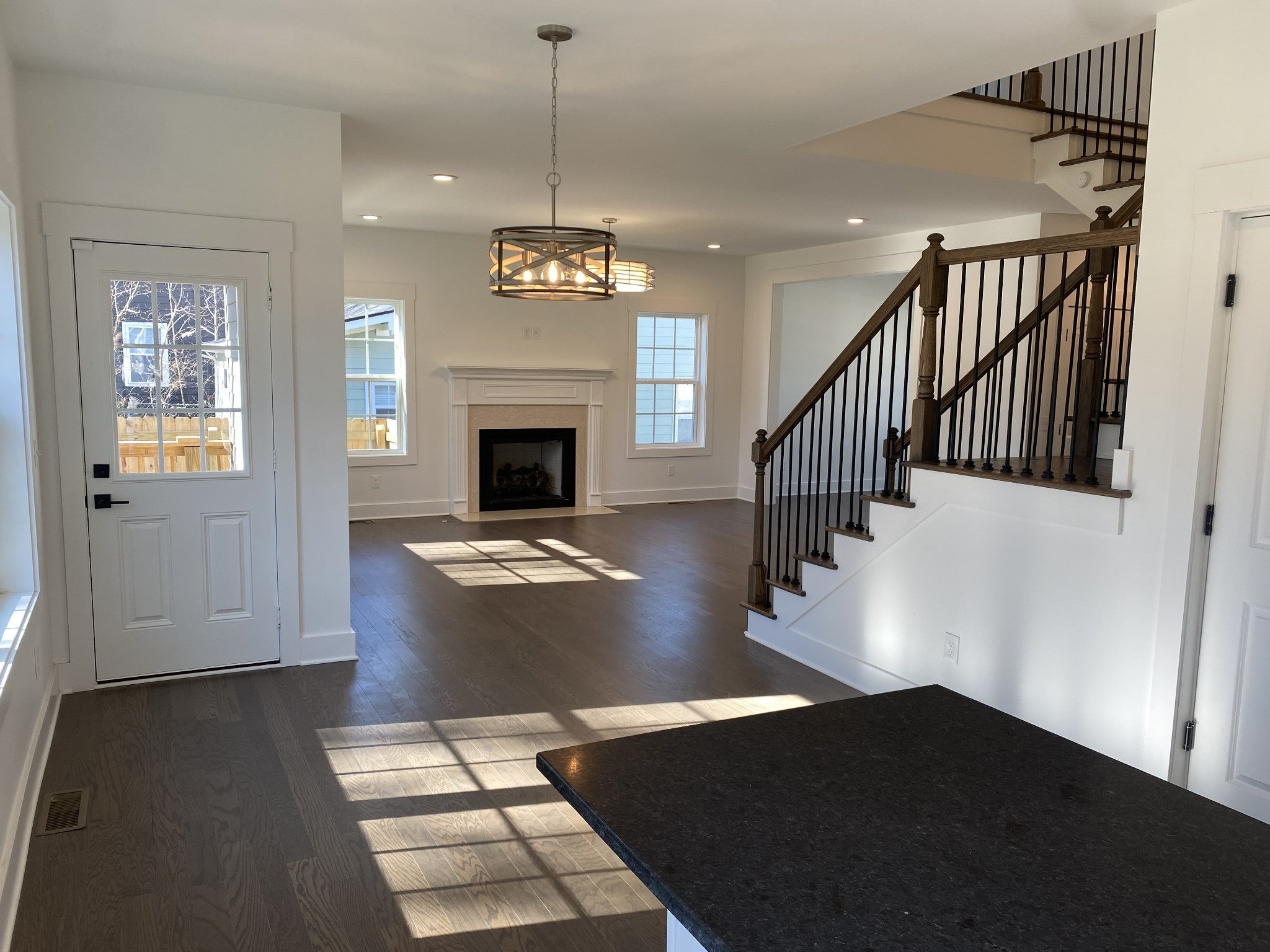 2409 Alameda St