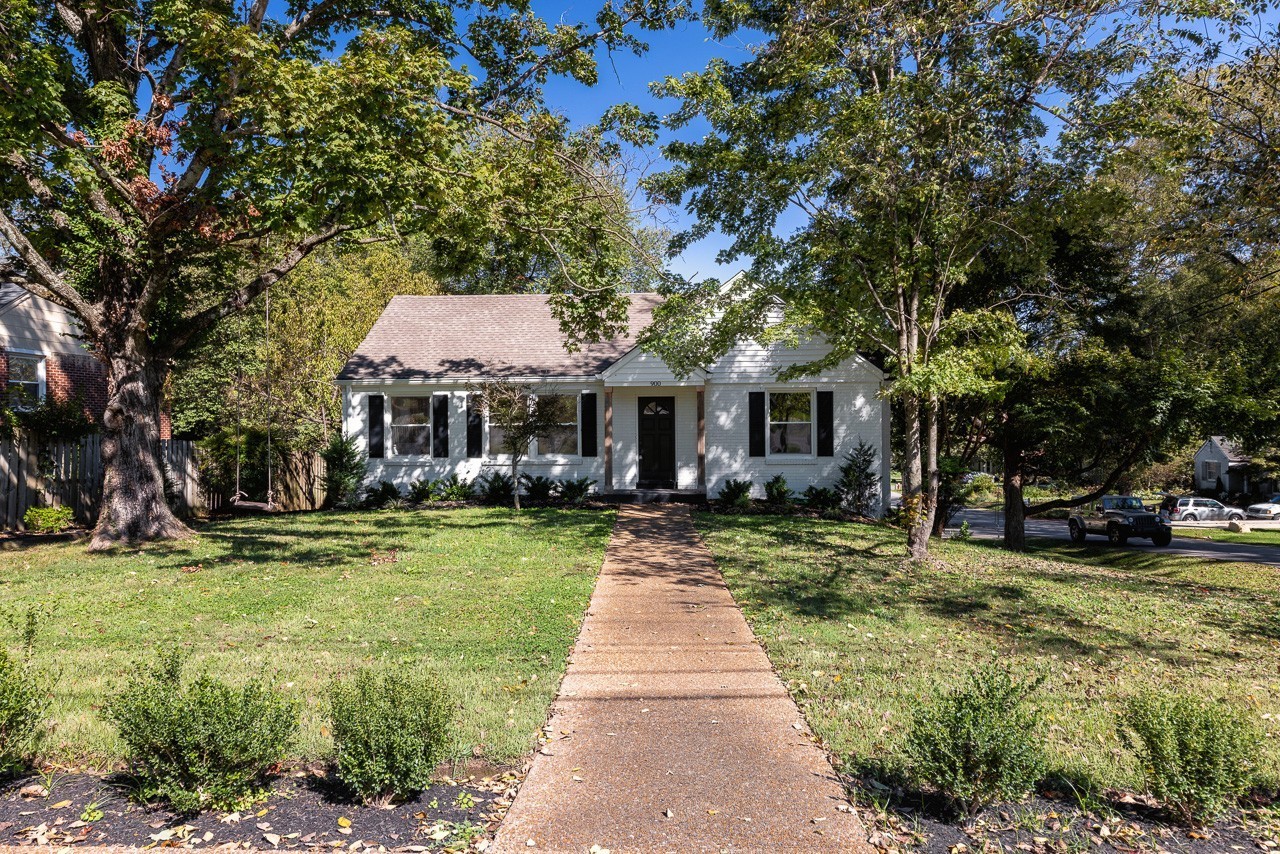 900 Woodmont Blvd