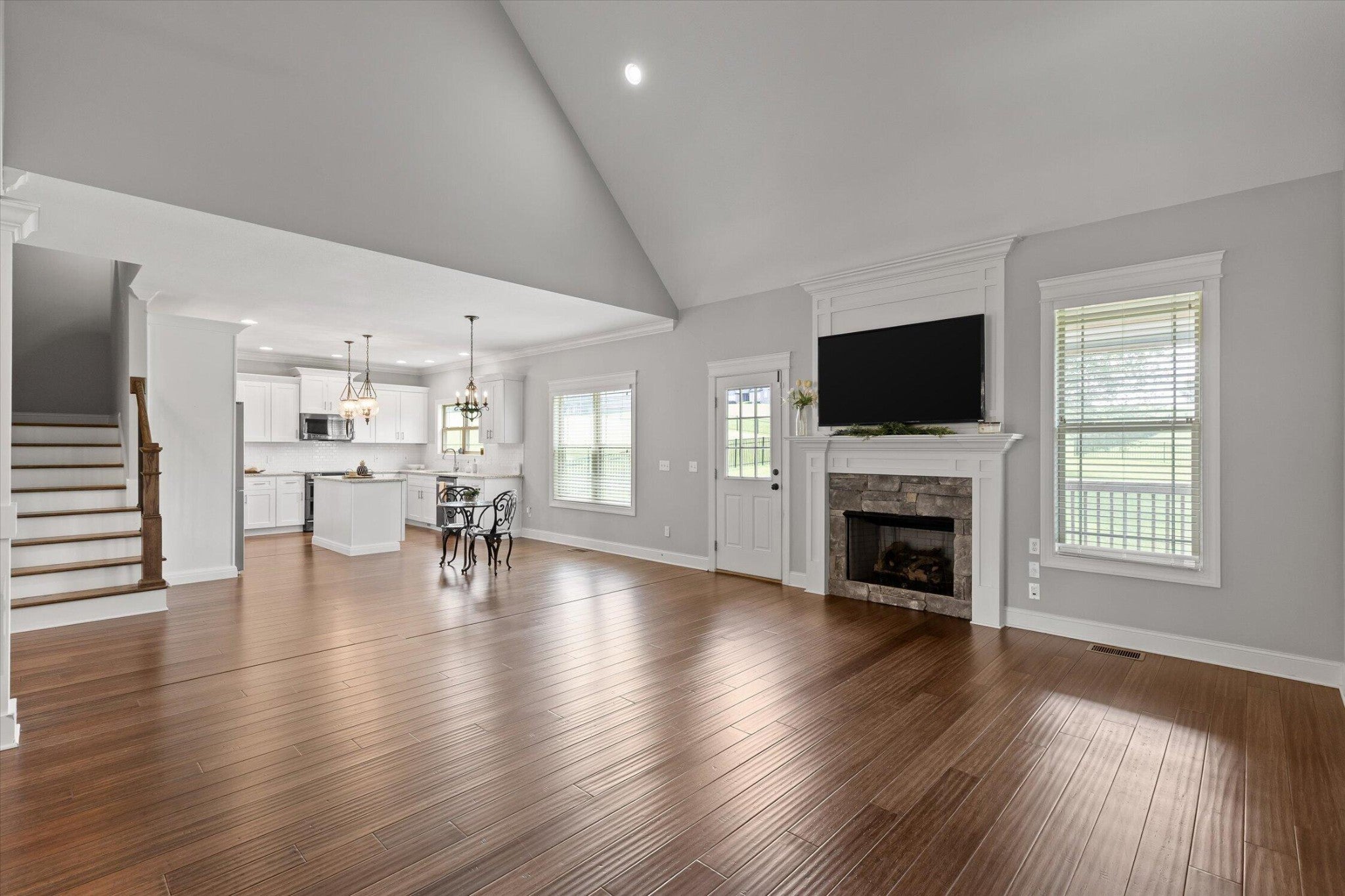 6211 Stoney River Drive