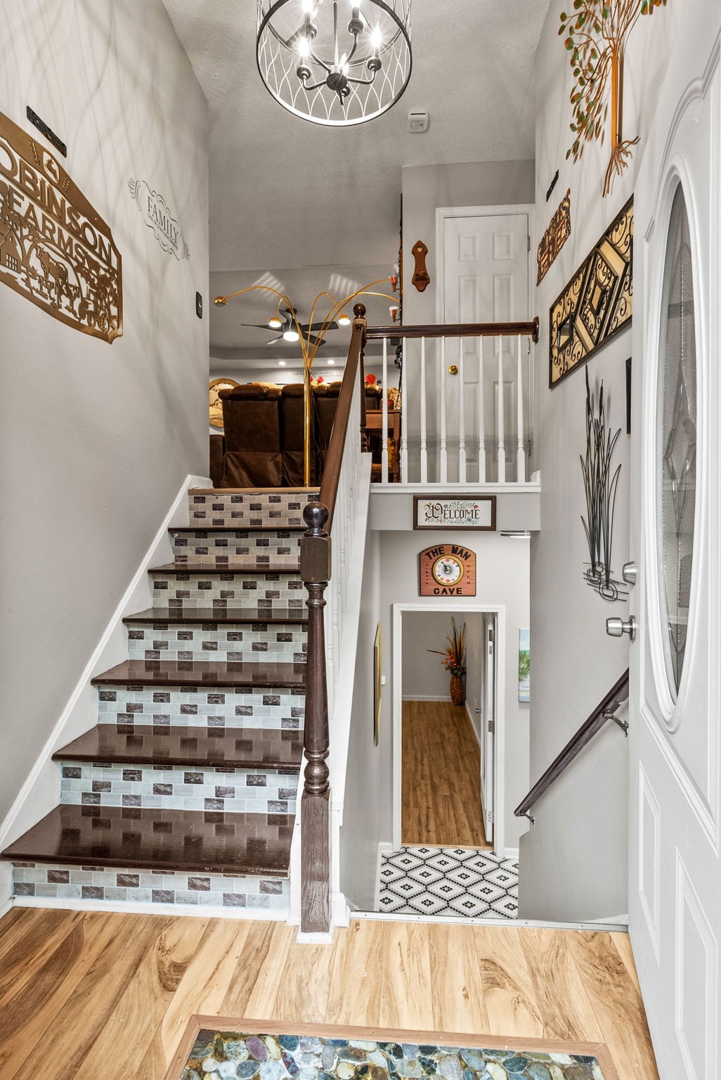 126 Rose St