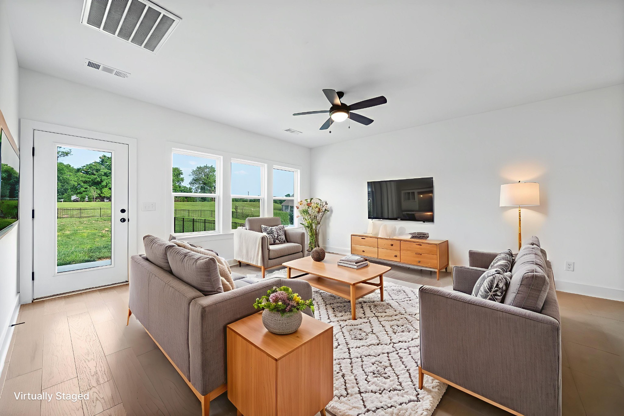 212 Asher Ct