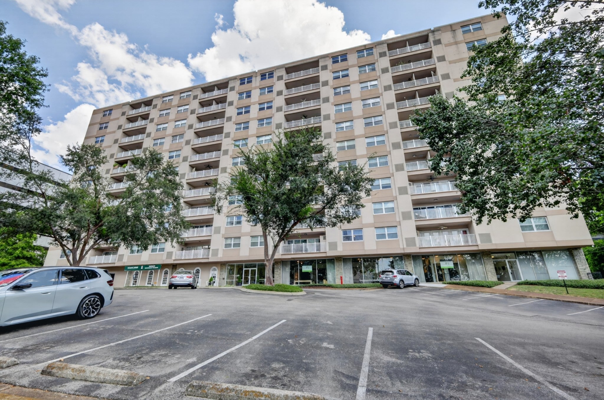 0.0-bed rental at 3415 West End Ave 1105