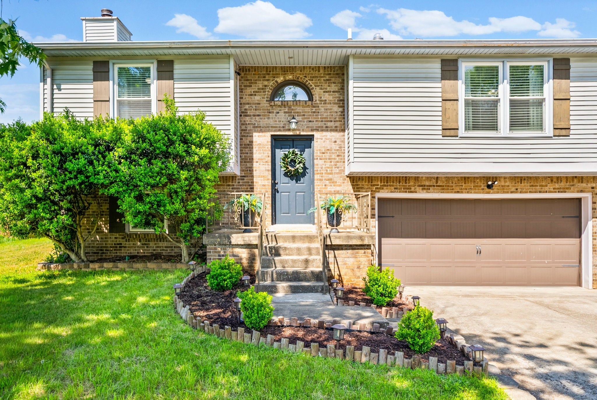 3324 Carrie Dr