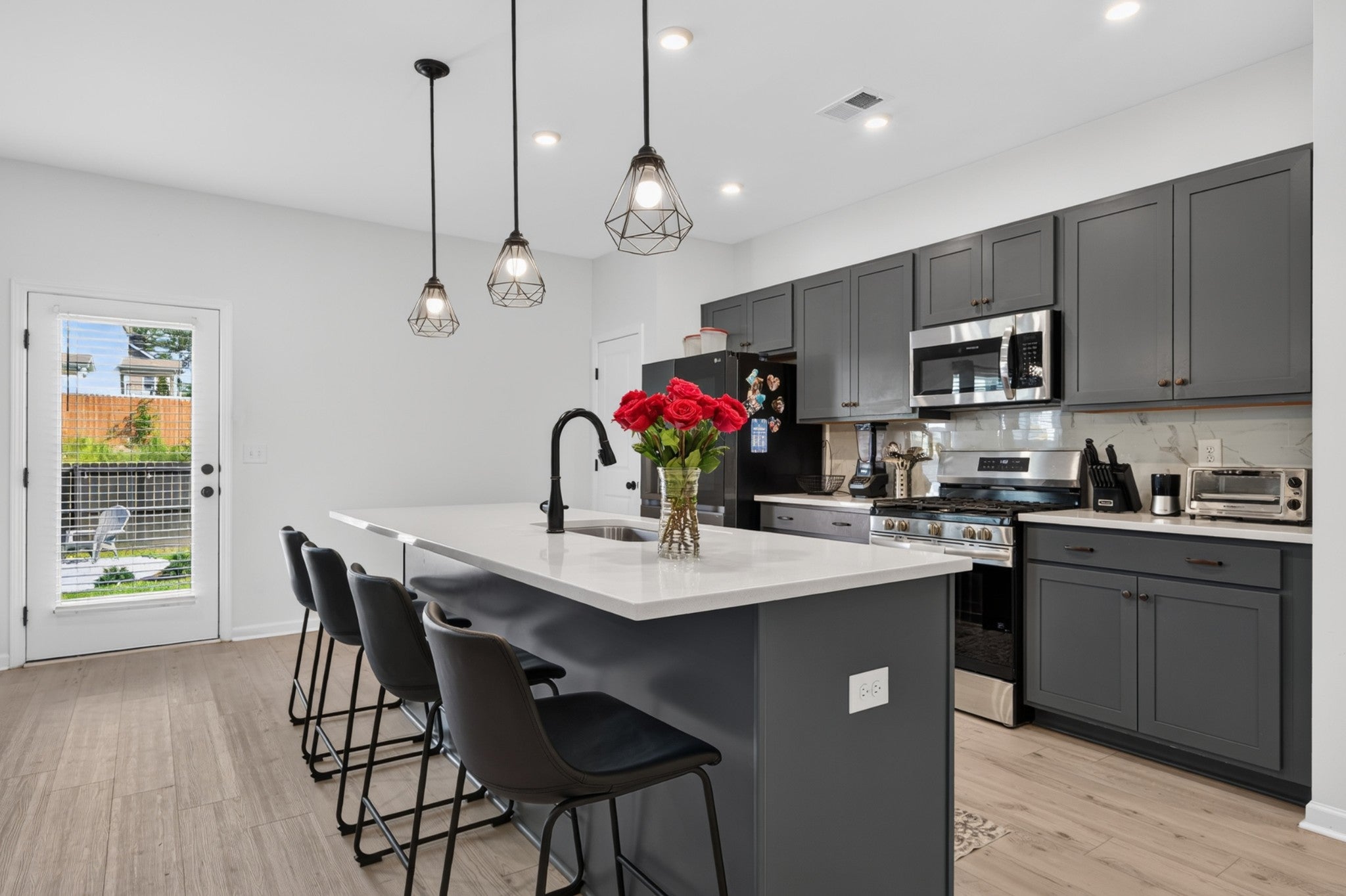 1003 Village Ct