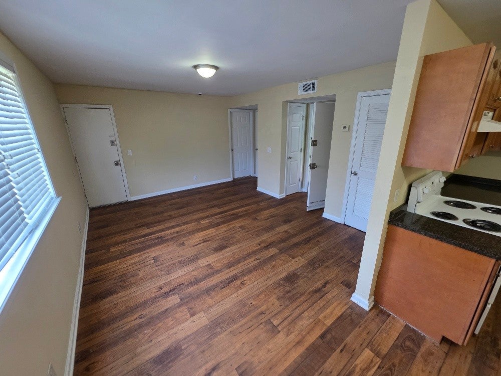 1-bed home for rent in Madison, TN 37115, 800 Anderson Lane A3 800 Anderson Lane A3, Madison TN 37115 1-bed home, photo 5 of 13
