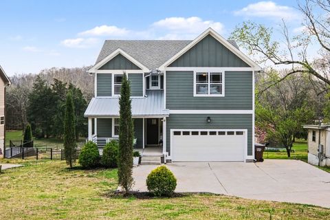 326 Twin Cove Dr Lebanon TN 37087