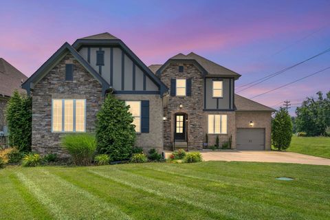 7121 Springwater St Smyrna TN 37167