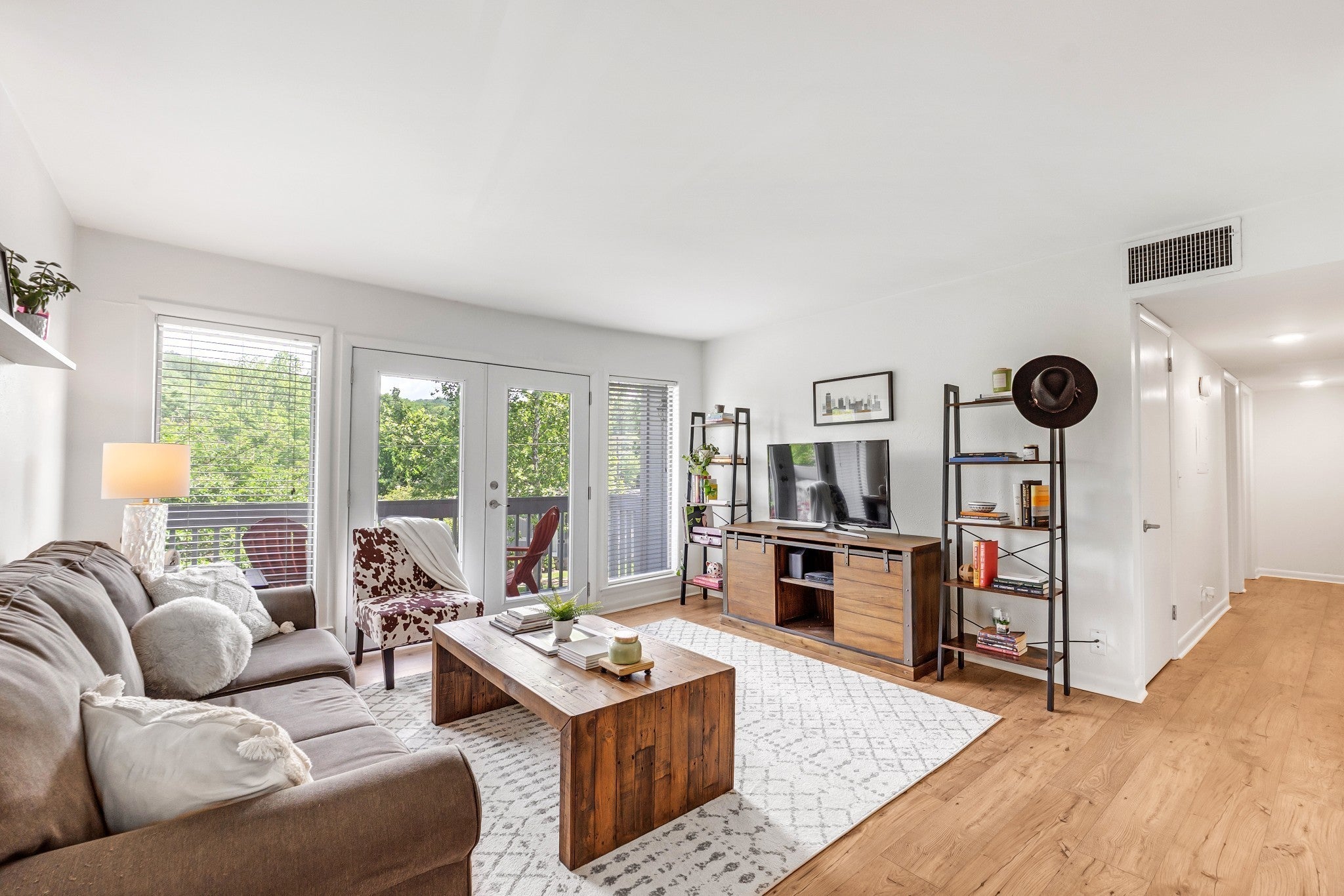 2-bed listing at 21 Vaughns Gap Rd 88f, Nashville