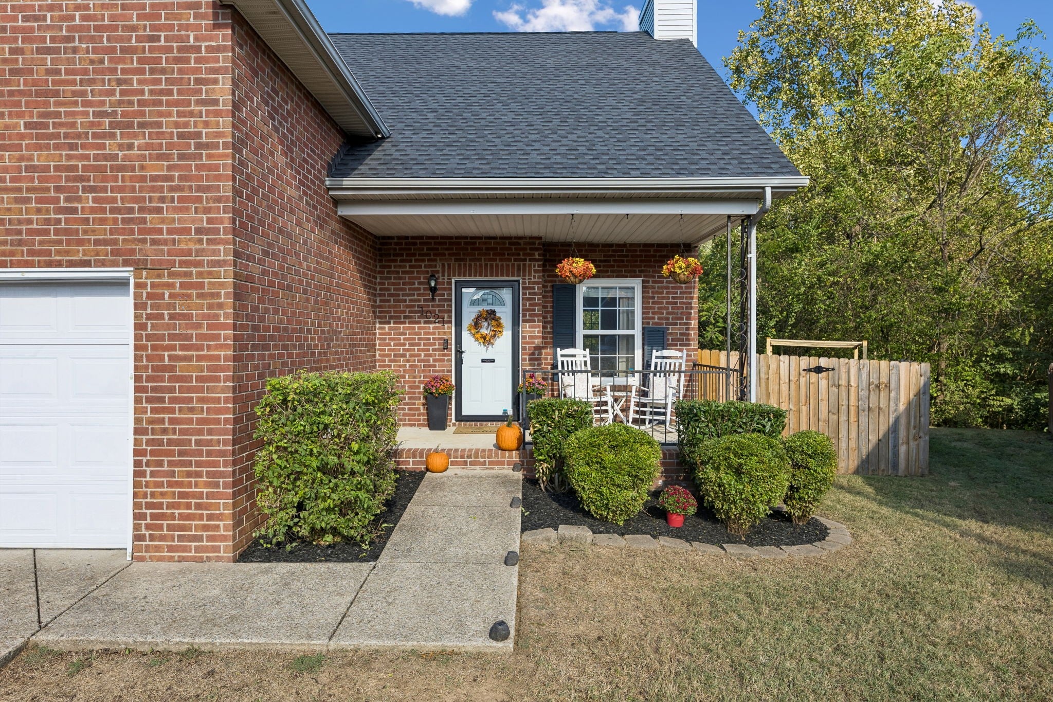 1021 Summerview Ct