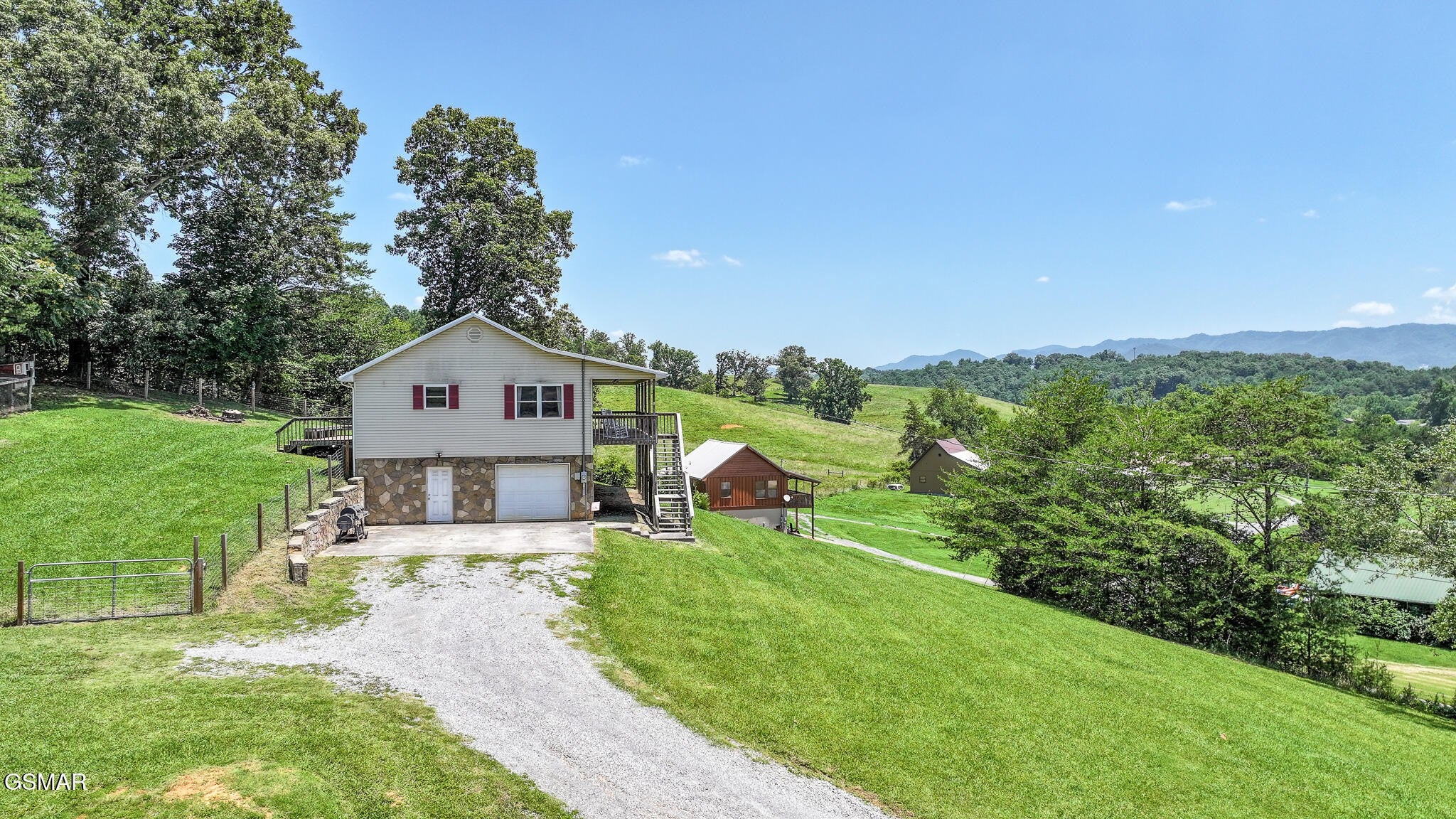 1800 Mountain Ridge Road
