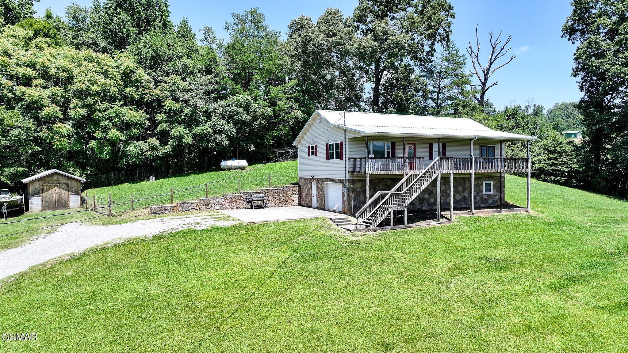 1800 Mountain Ridge Road